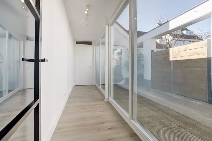 Photo 22 of Pater R.D. Kloegstraat 21