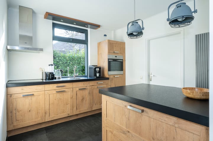 Foto 7 van Spoorstraat 3