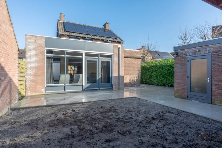 Foto 34 van Spoorstraat 3