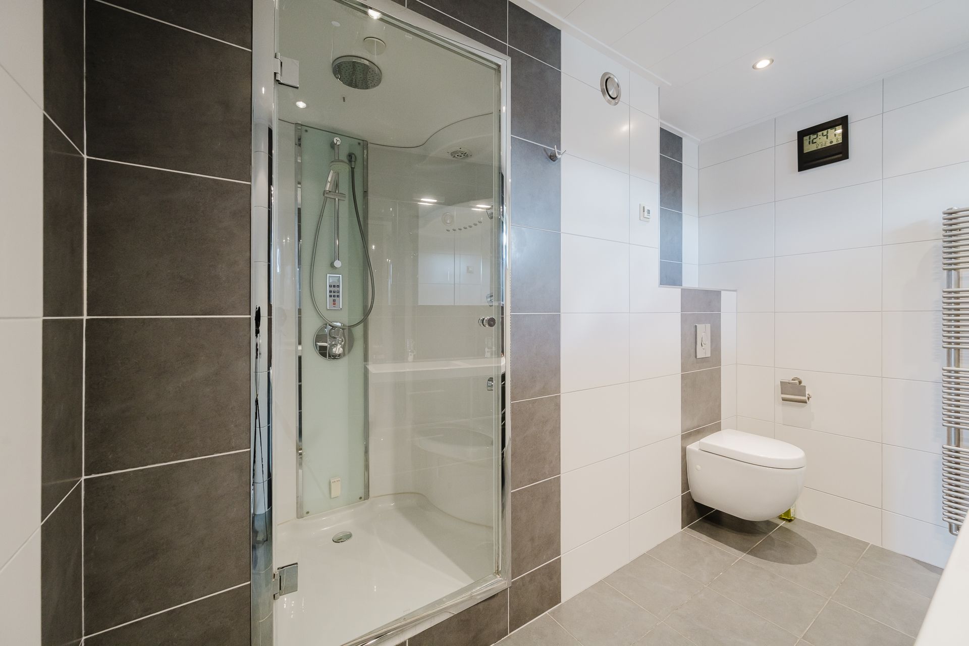 Foto 24 van Zuster Reichertstraat 9