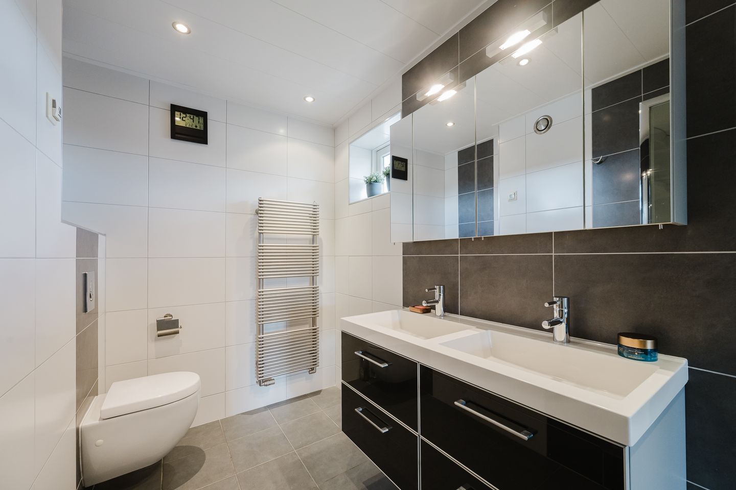 Foto 25 van Zuster Reichertstraat 9