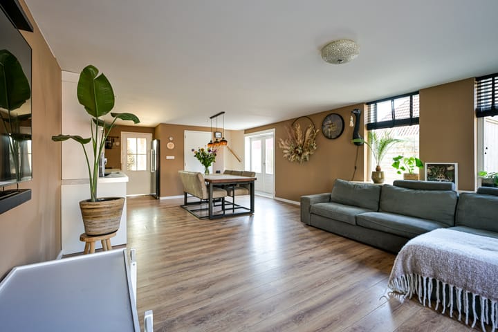 Foto 8 van Oosteinde 33