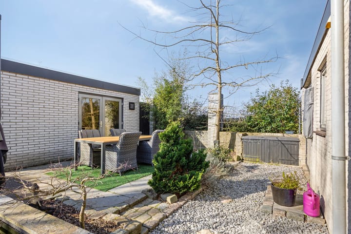 Foto 38 van Rietstraat 15