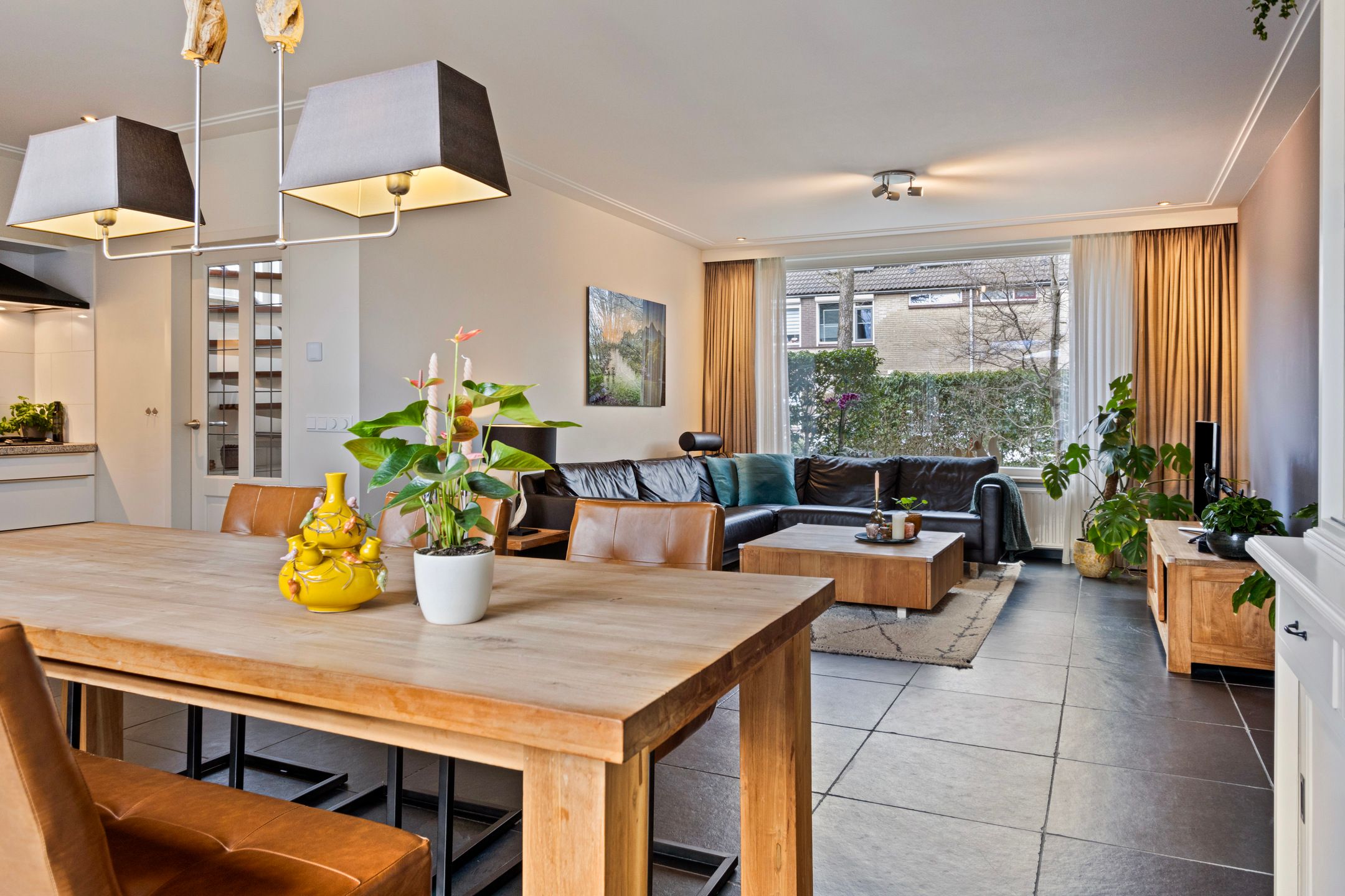 Photo 12 of Wolvespoor 13