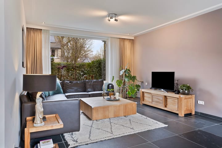 Photo 13 of Wolvespoor 13