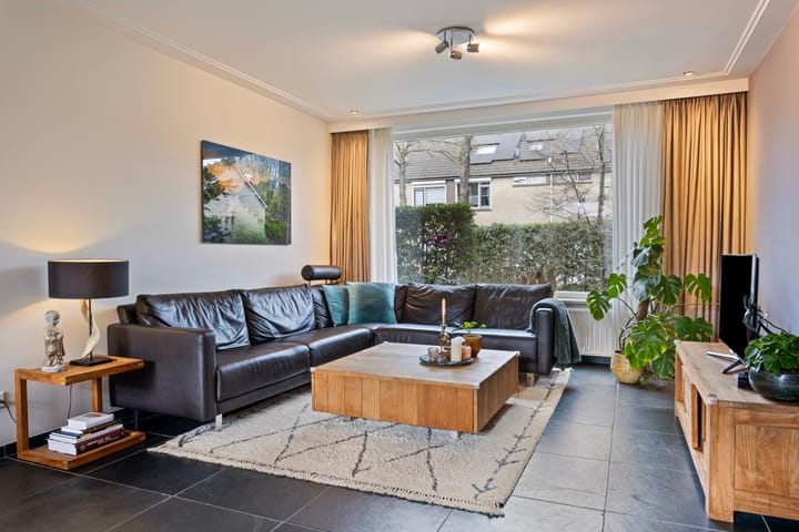 Photo 14 of Wolvespoor 13