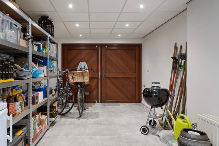 Photo 23 of Wolvespoor 13