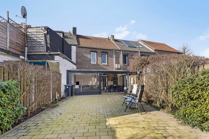 Foto 16 van Annastraat 34