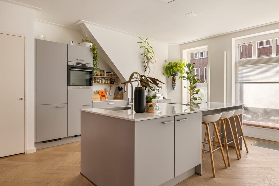 Photo 7 of Witte de Withstraat 22-AH