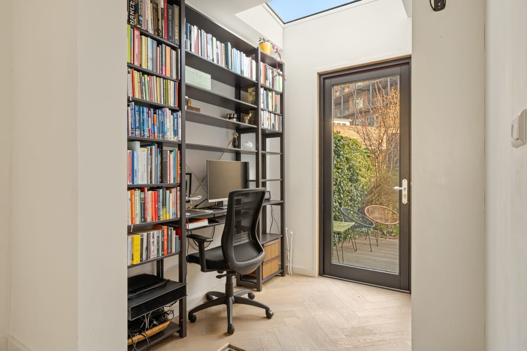 Photo 11 of Witte de Withstraat 22-AH