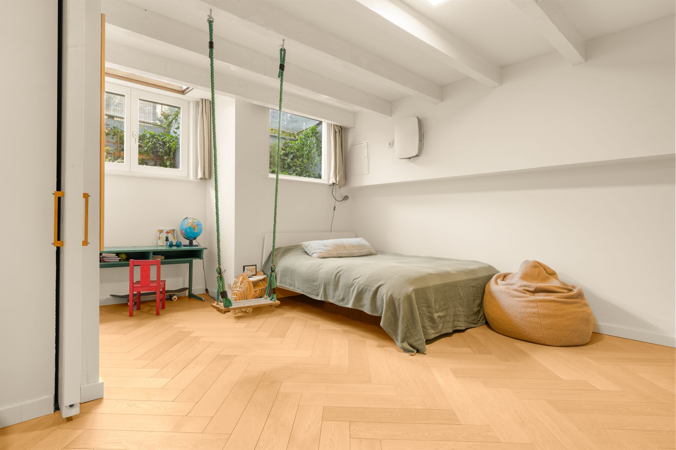 Photo 24 of Witte de Withstraat 22-AH