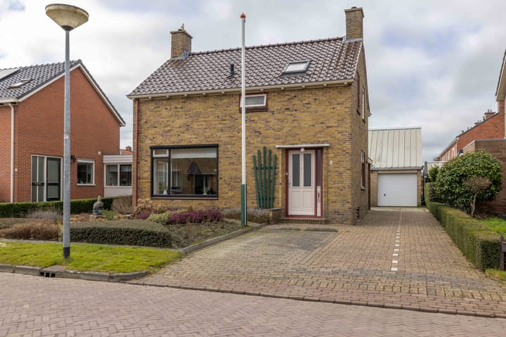 Foto 1 van Vondelstraat 8