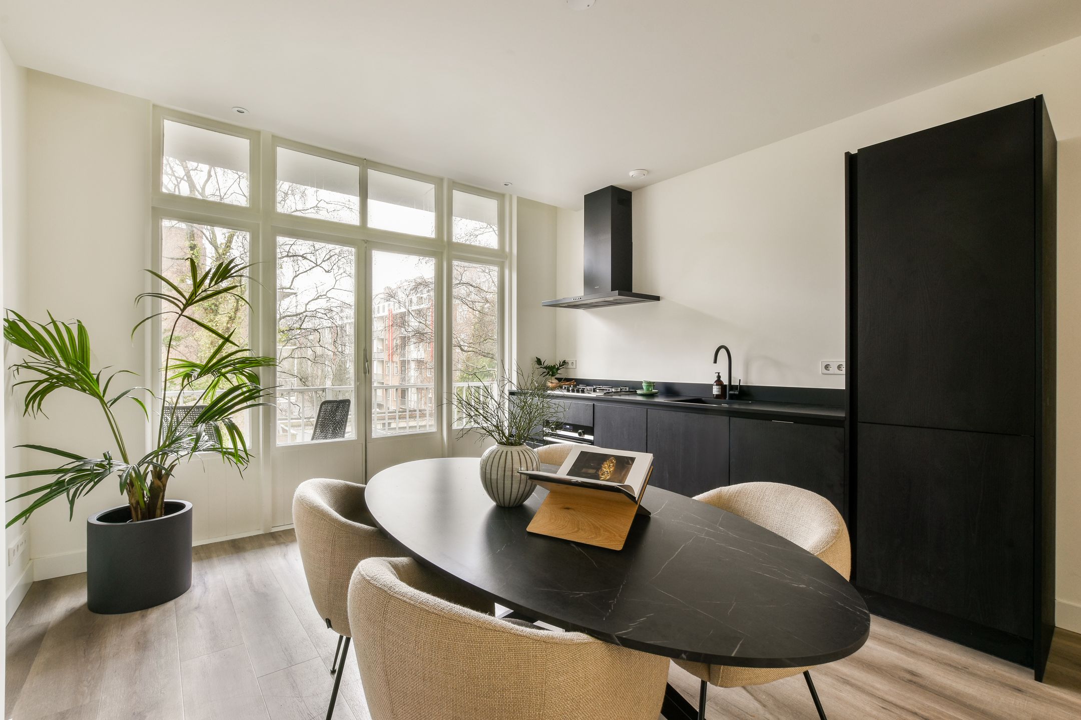 Foto 3 van Admiraal De Ruijterweg 155-2