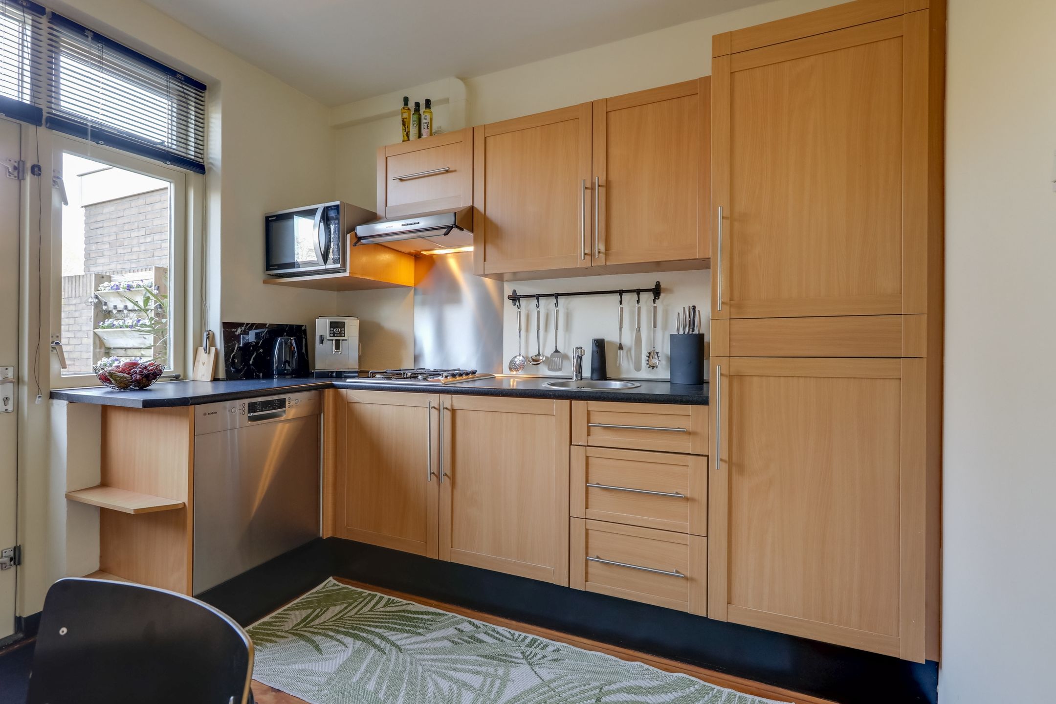 Foto 9 van Geeresteinstraat 12