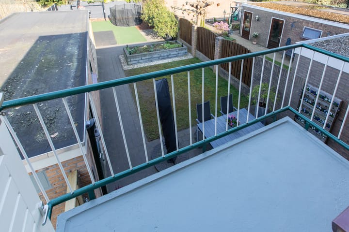 Foto 19 van Geeresteinstraat 12