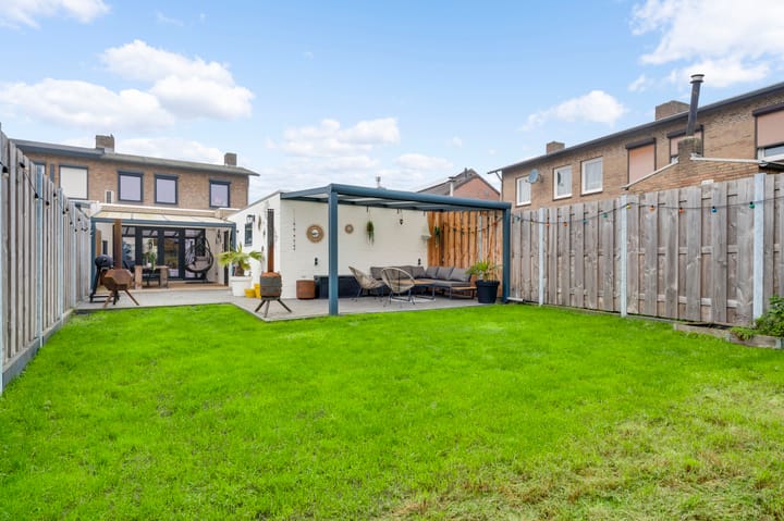 Foto 37 van Martensweg 3