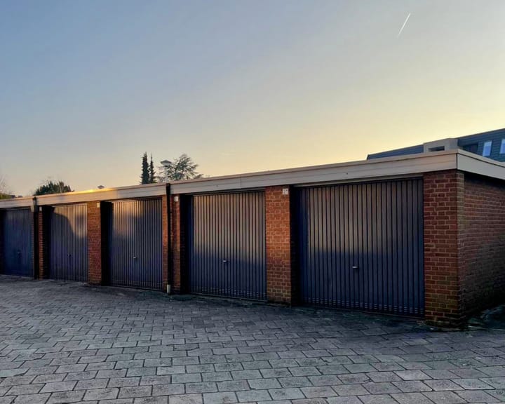 Foto 2 van Pastoor van Akenstraat 2-L