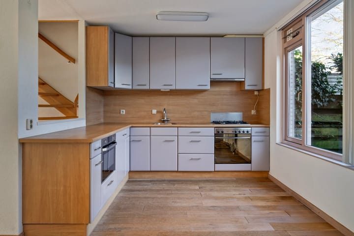 Foto 11 van Omanstraat 90