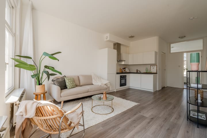 Foto 12 van Kastanjeplein 4-2