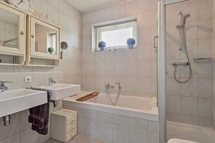 Foto 21 van Hugo de Vrieslaan 34