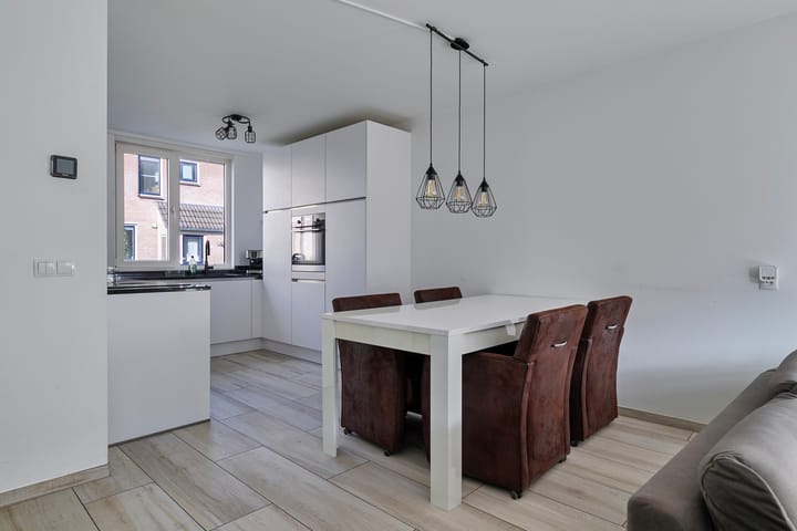 Foto 9 van Anna van Saksenstraat 17