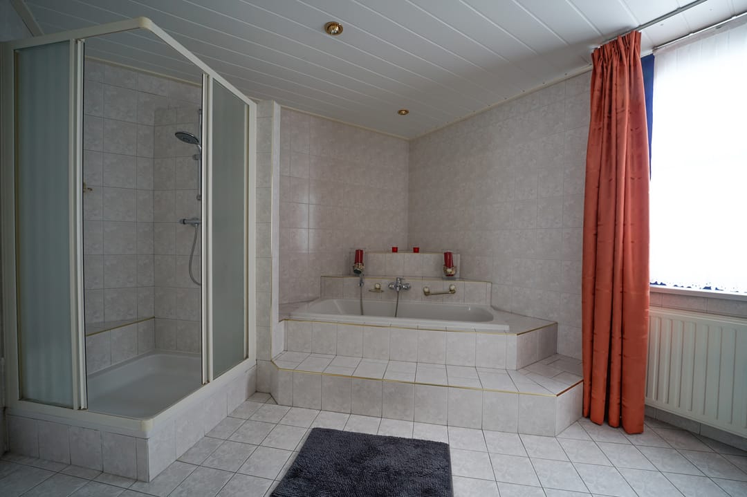 Photo 16 of Dorpsstraat 42-F