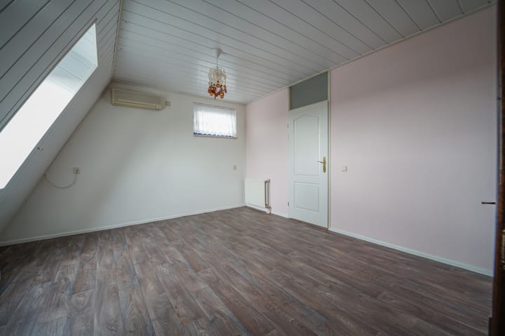 Photo 24 of Dorpsstraat 42-F