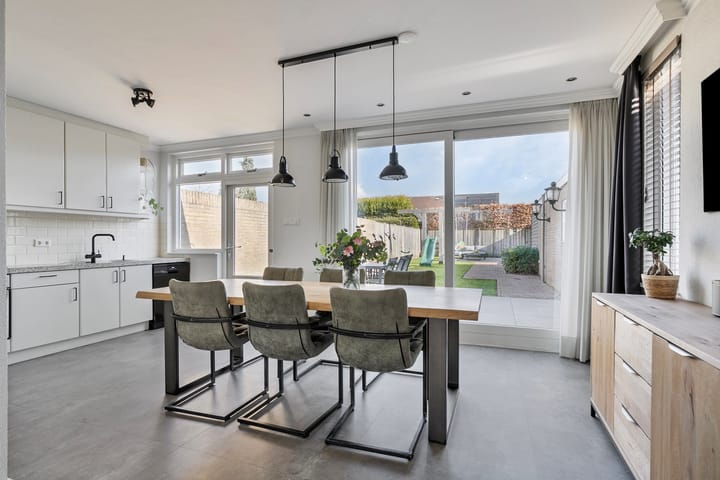 Foto 12 van Beneluxlaan 6