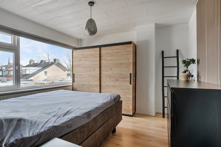 Foto 17 van Beneluxlaan 6