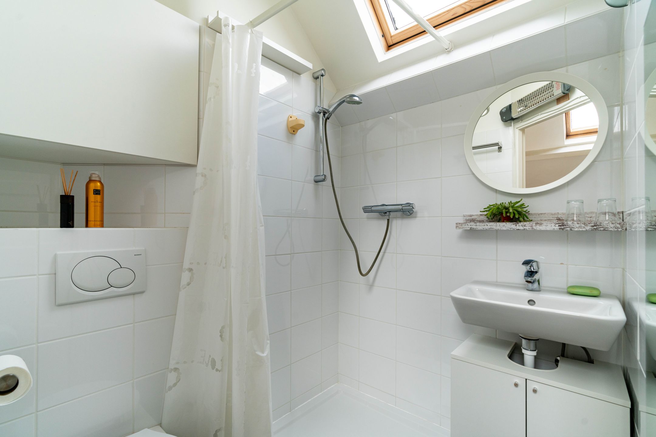 Photo 21 of Van Zuylen van Nijeveltstraat 123