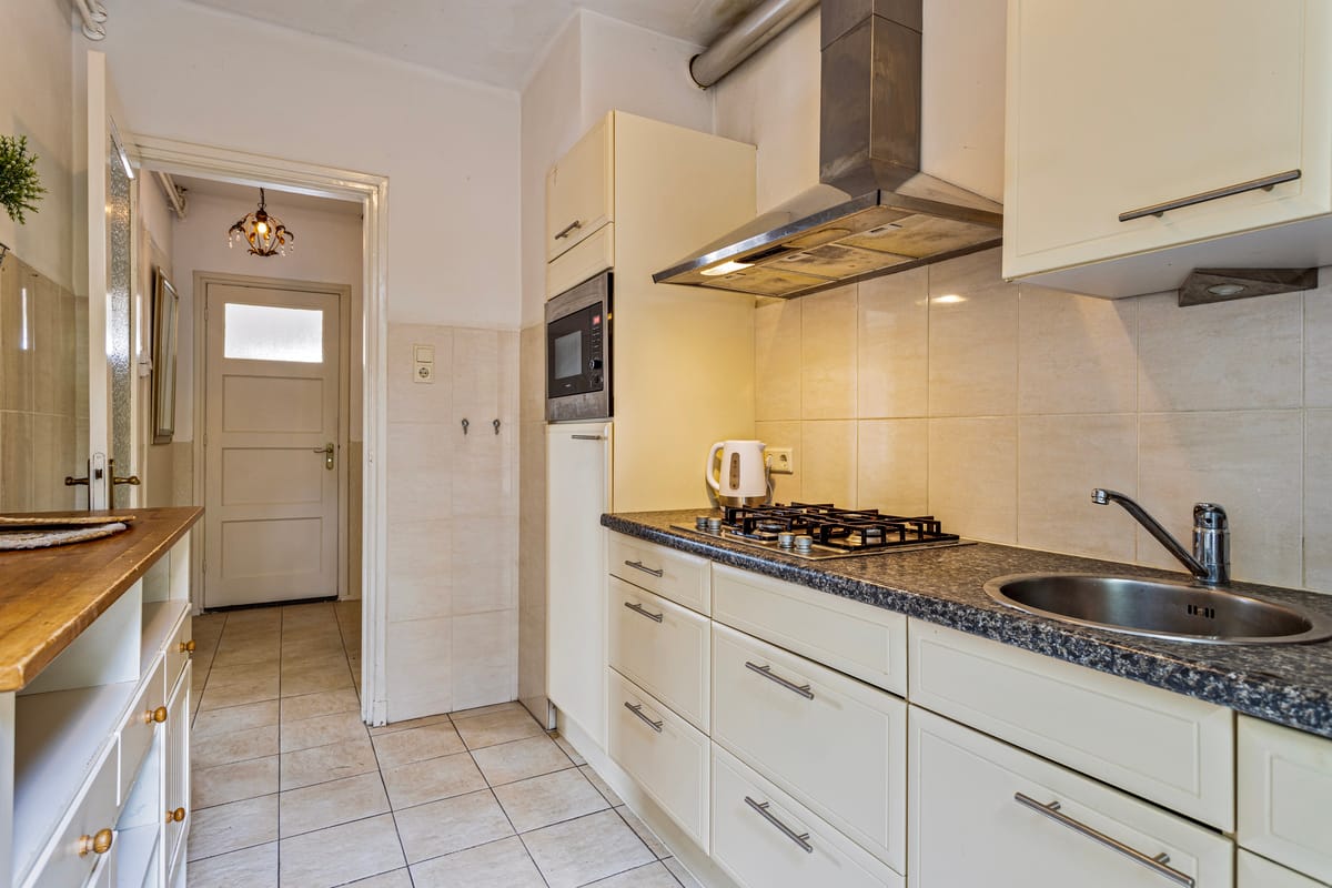 Foto 14 van Petrus Dondersstraat 197