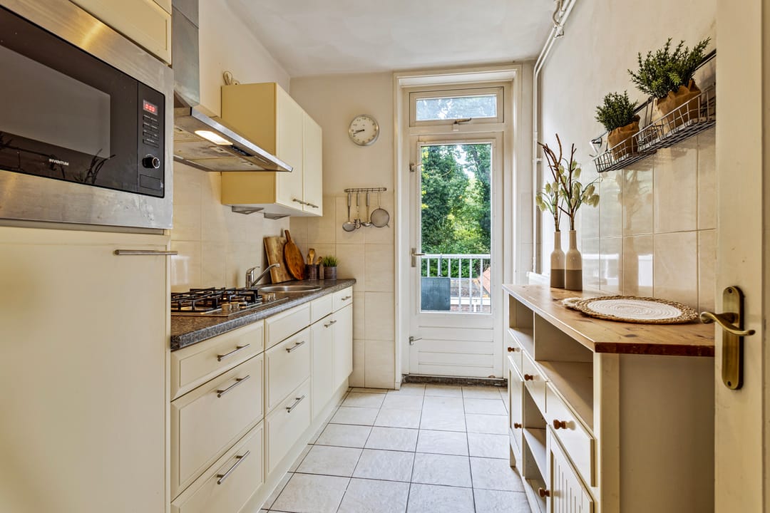 Foto 13 van Petrus Dondersstraat 197