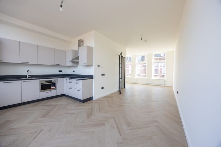 Foto 9 van Decimastraat 10-A