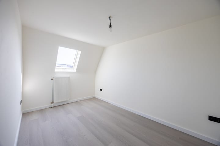 Foto 19 van Decimastraat 10-A