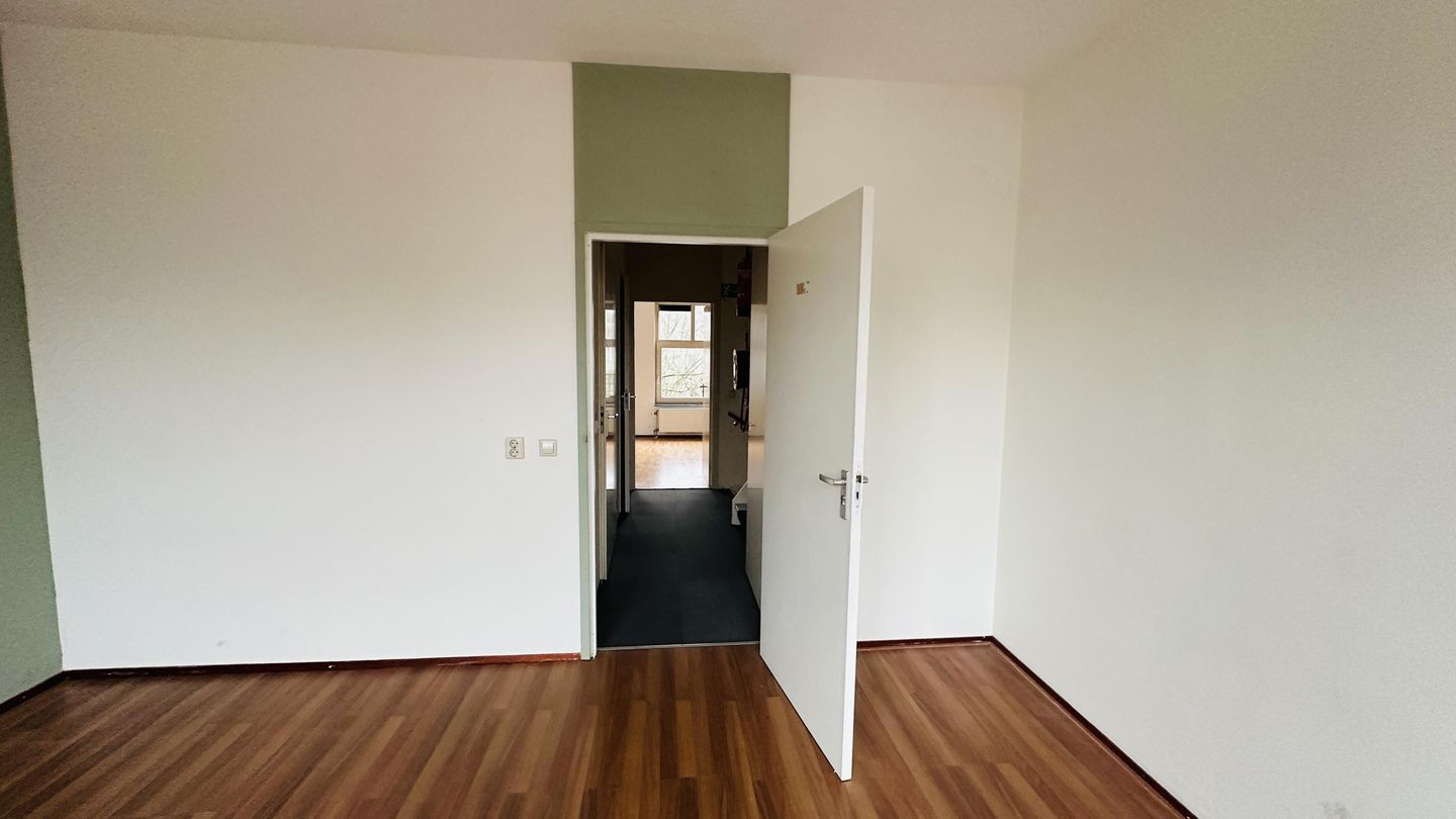 Photo 14 of Volmarijnstraat 9