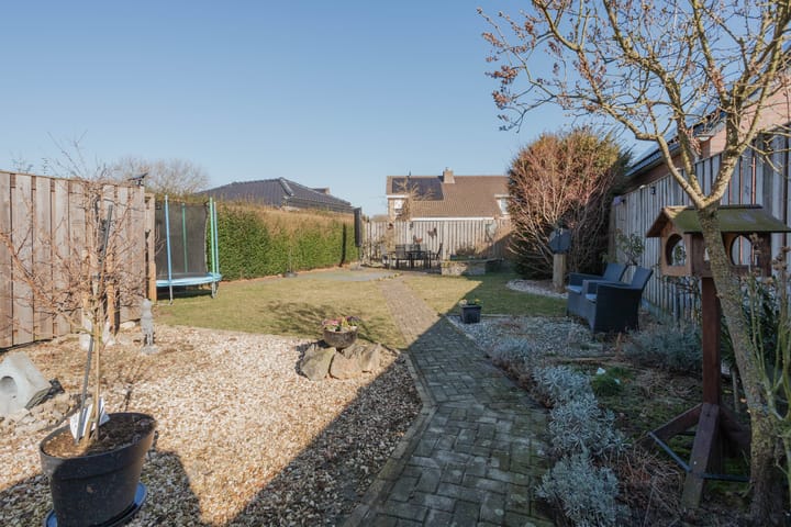 Photo 2 of Swolgenseweg 33