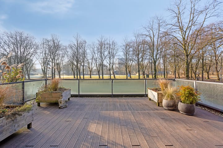 Foto 21 van Cor Vlotlaan 21