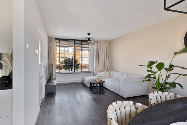 Foto 2 van Heilige Stoel 5314