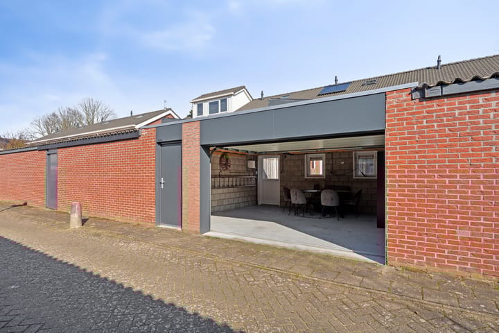 Foto 27 van Heilige Stoel 5314