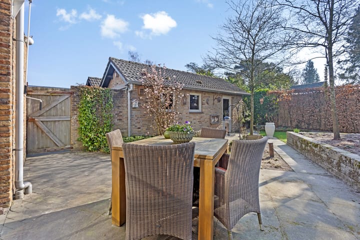 Photo 39 of Zagerstraat 12