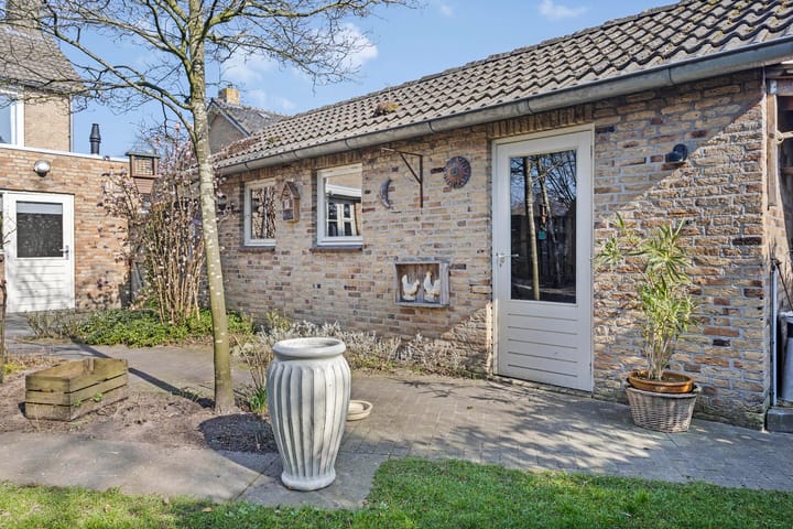 Photo 44 of Zagerstraat 12