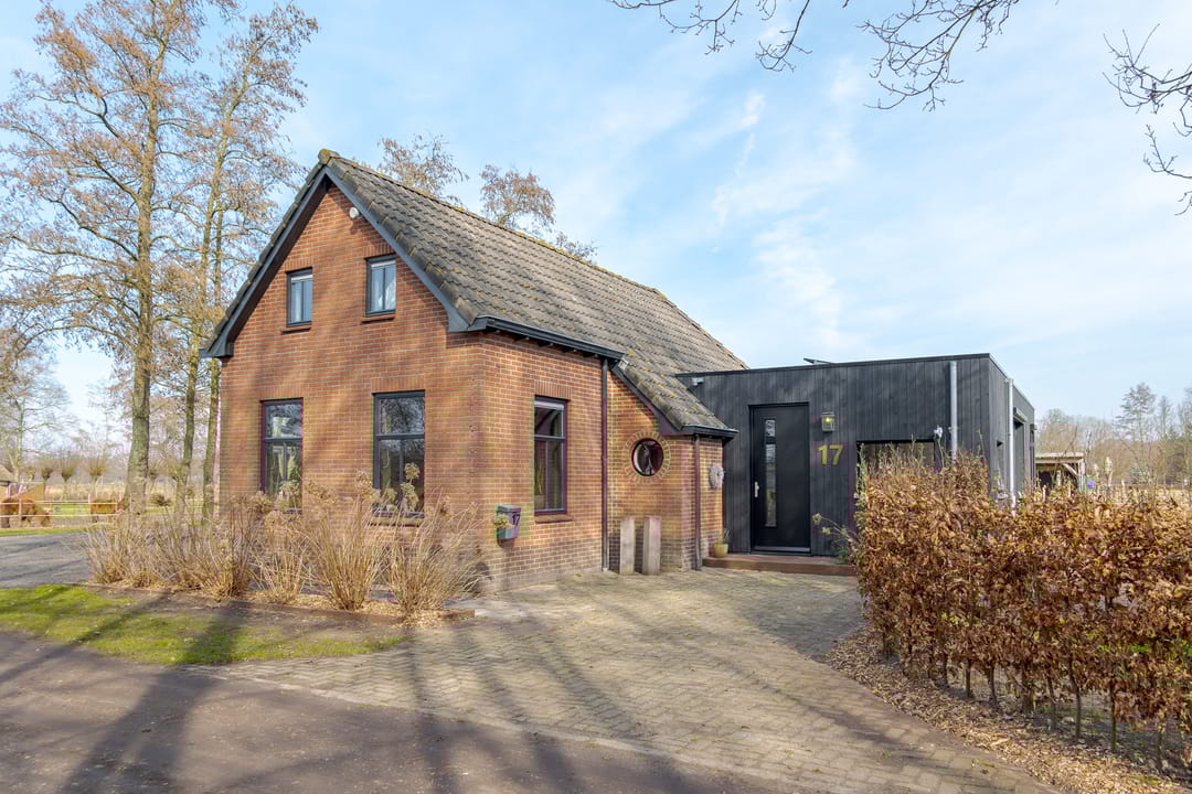 Photo 1 of Harkereed 17