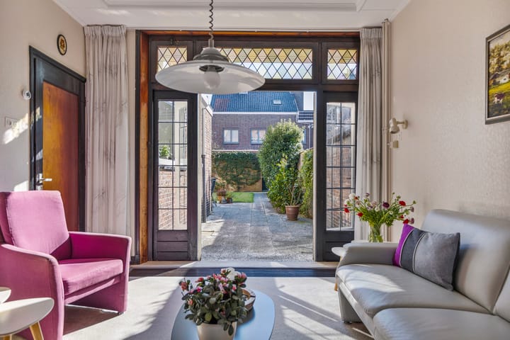 Foto 11 van Stationsplein 10