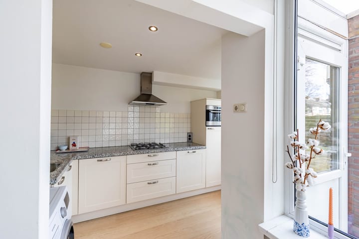 Photo 14 of Elzenlaan 46