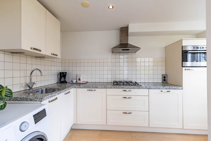 Photo 15 of Elzenlaan 46