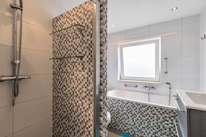 Photo 28 of Elzenlaan 46