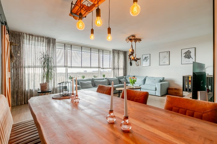 Foto 7 van Adama van Scheltemaplein 46