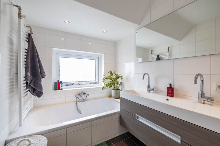 Foto 32 van Troelstralaan 17-A