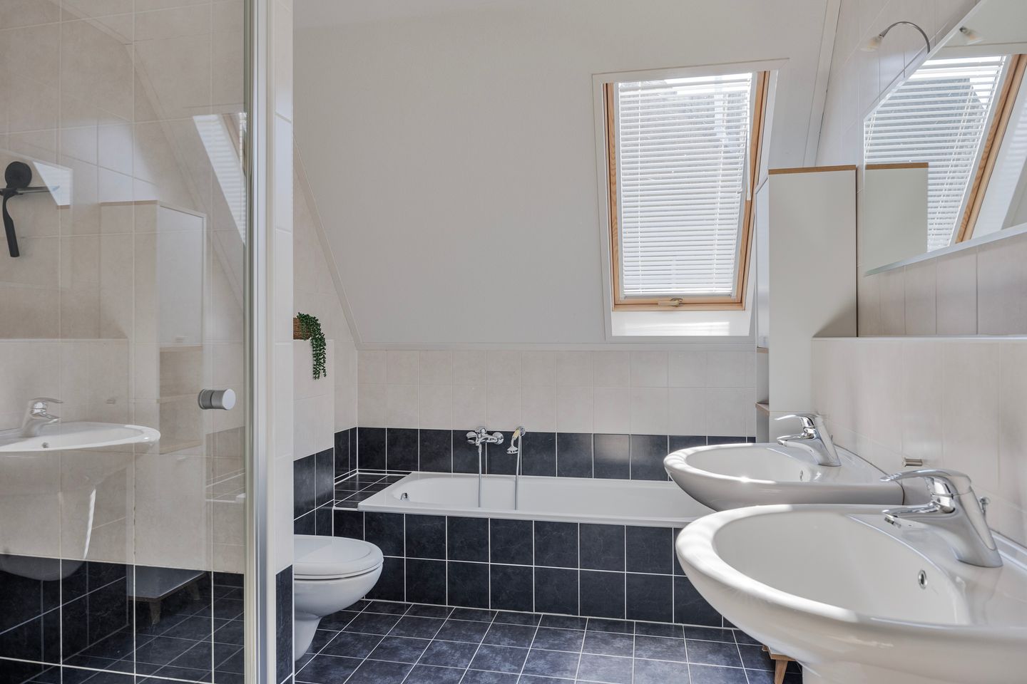 Foto 29 van Hertenkamplaan 1-A