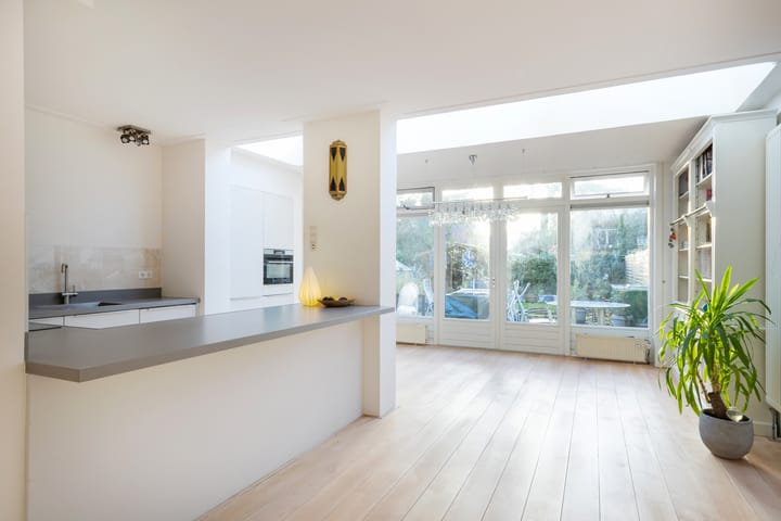 Foto 11 van Ernst Casimirlaan 8